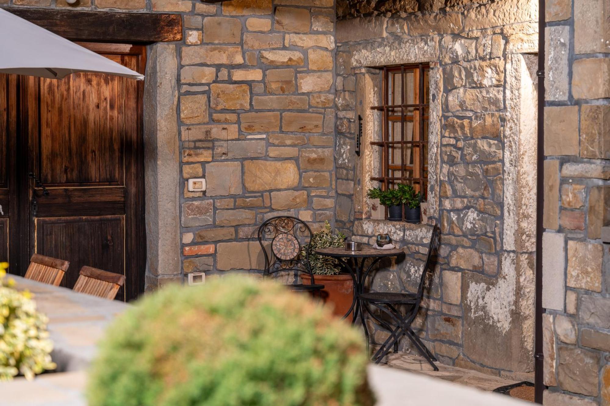 Hostal Wine House Rakar Gračišče Exterior foto