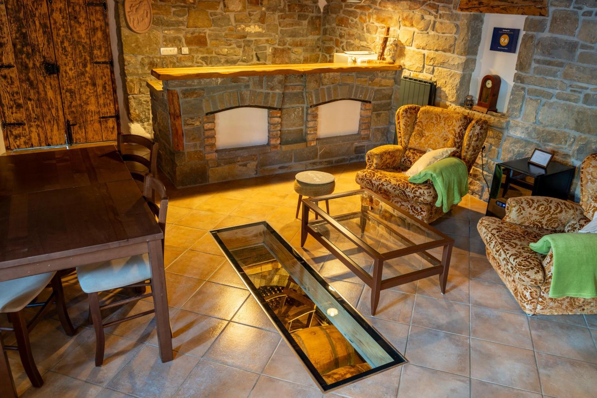 Hostal Wine House Rakar Gračišče Exterior foto
